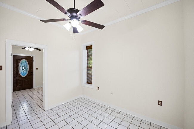 Building Photo - 456 S Section St