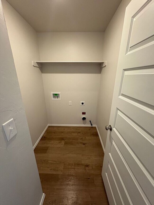 Building Photo - Modern New Construction 4 Bedroom, 2 Bathroom Home in Yukon with Open Living Spaces