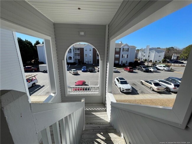 Building Photo - 267 Waterdown Dr