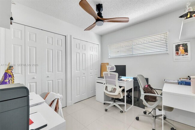 Building Photo - 3172 W 79th Pl