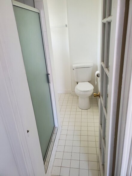 Building Photo - 11012 Aletta Ave