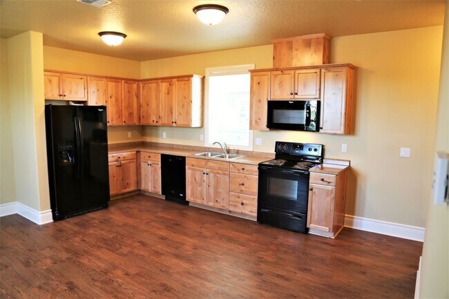 Building Photo - 971Circ