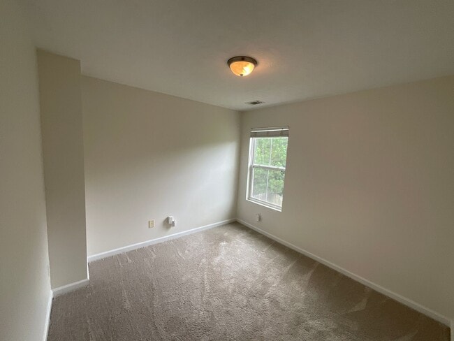 Building Photo - 2126 Grv Lndg Wy