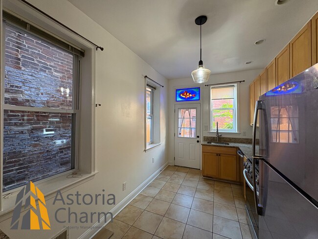 Building Photo - One month free with 13 month lease. $250 I...