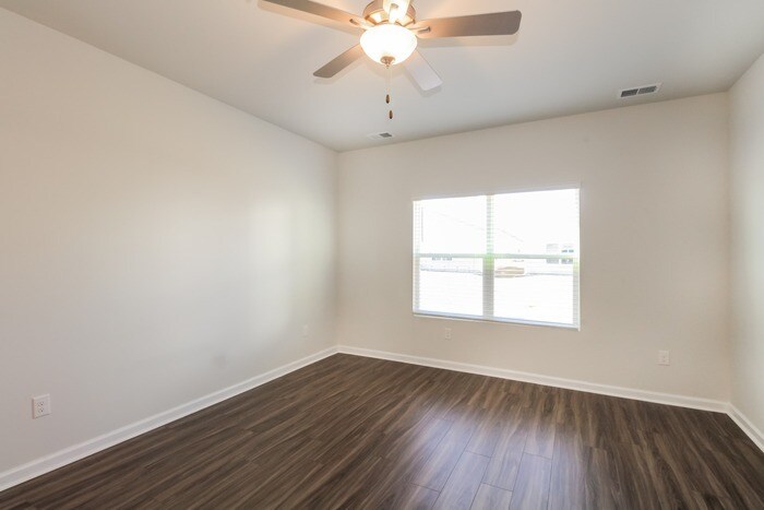 Building Photo - 367 Augustine Dr