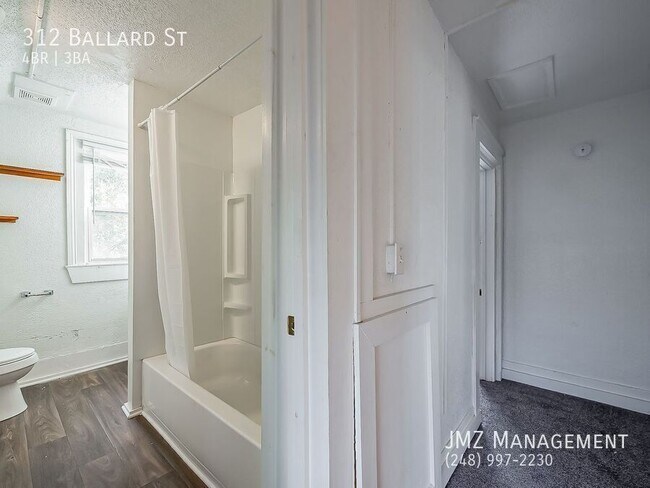 Building Photo - 312 Ballard St