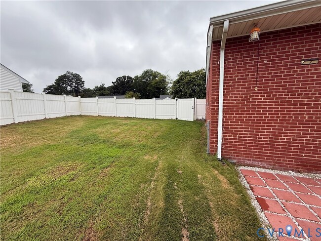 Building Photo - 9723 Royerton Dr