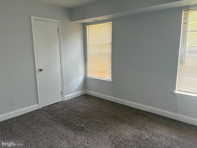 Building Photo - 110B Red Cedar Ct