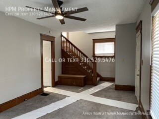 Building Photo - 2325 Clyde Pl SW