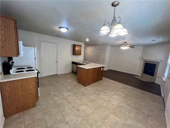 Building Photo - 2299 Skyler Dr