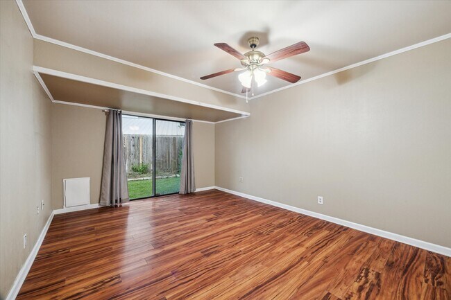 Building Photo - 18618 Point Lookout Dr