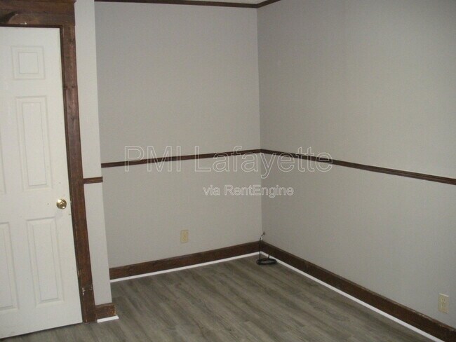 Building Photo - 504 S McDonald St