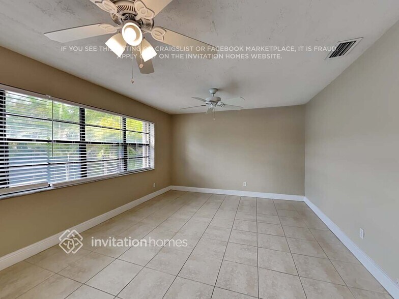 Building Photo - 11736 SW 59th St