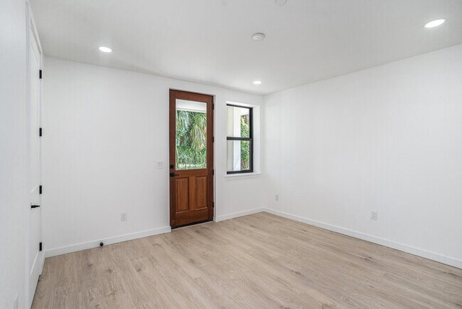 Building Photo - 1801 N Morgan St