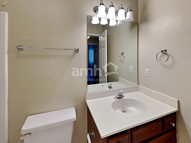 Building Photo - 3445 Harborwood Cir