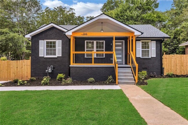 Building Photo - 388 Sargent Dr SE