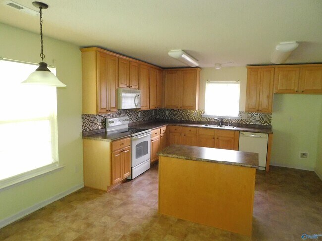Building Photo - 134 Kendrick Ln