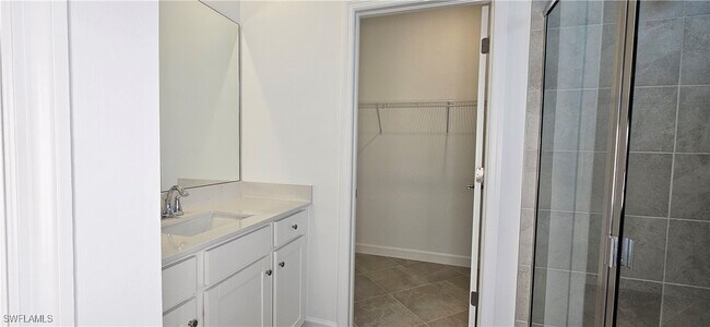 Building Photo - 20697 Hazelnut Ct