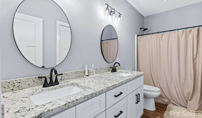 Building Photo - Fairview Long Term Rental!