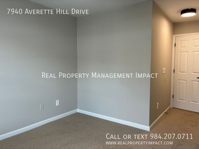 Building Photo - 7940 Averette Hill Dr