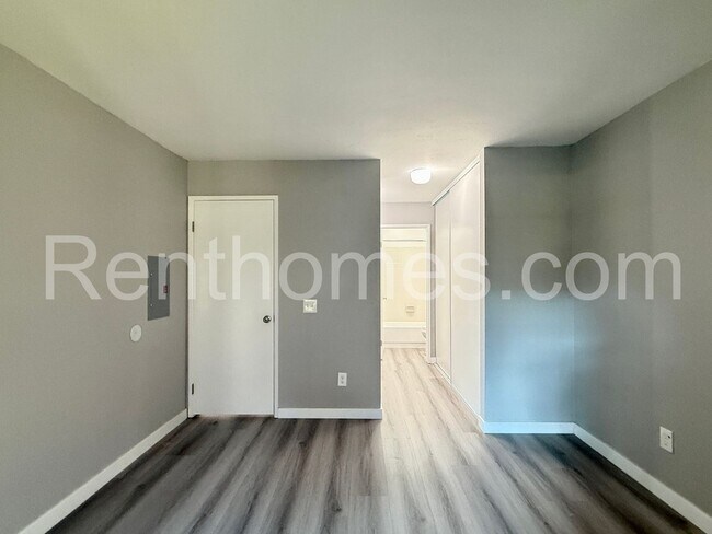 Building Photo - 13272 Wimberly Square