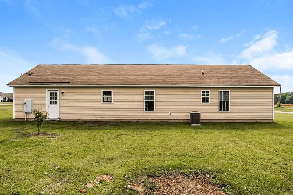 Building Photo - 357 Ogburn Rd