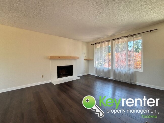 Building Photo - North Tacoma home located in Cul-De-Sac an...