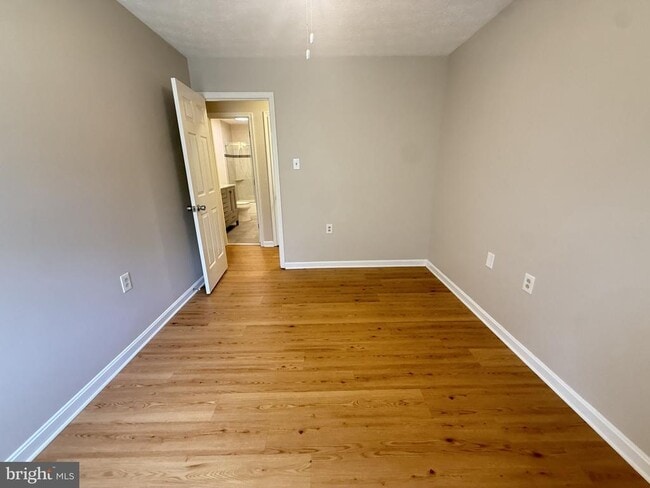 Building Photo - 824 Appleseed Ct