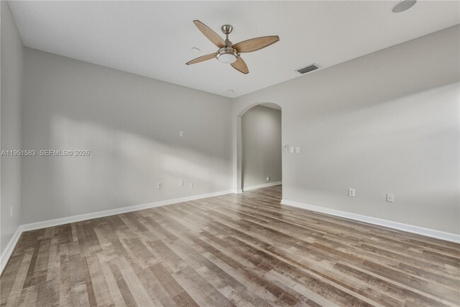 Building Photo - 2238 SW 125th Ave