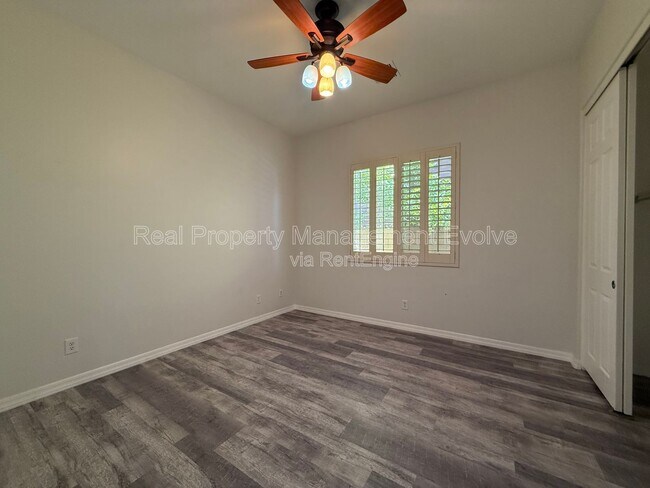 Building Photo - 23012 N 38th Pl