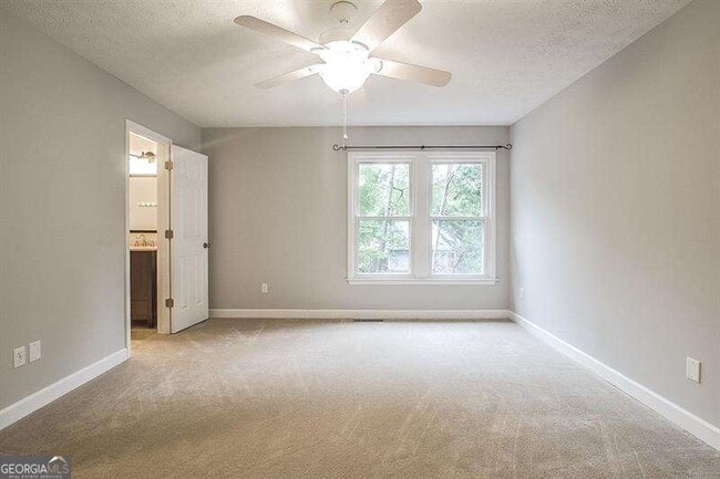 Building Photo - 1351 Omie Way