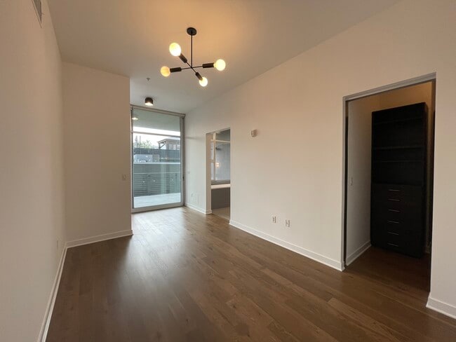 Primary bedroom - 4080 Glencoe Ave