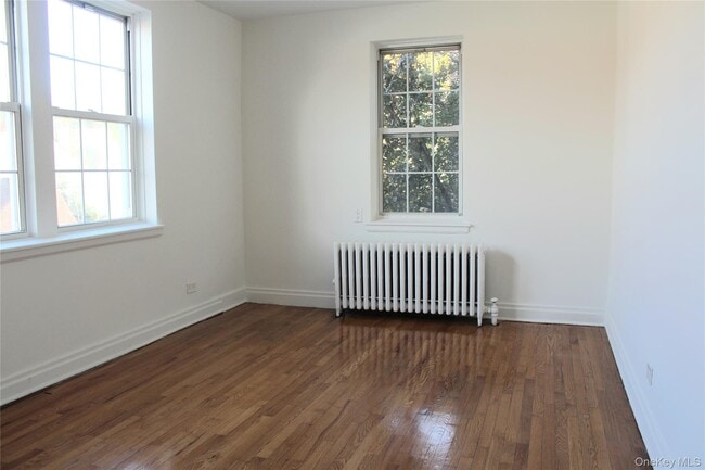 Building Photo - 1 Ash Pl