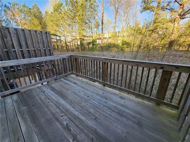 Building Photo - 187 Plaza Park Walk