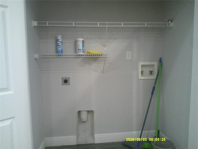 Building Photo - 3098 Ashland Ln N