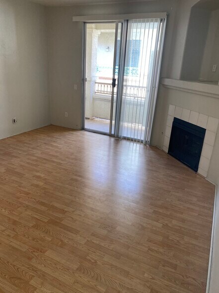Building Photo - 11442 Via Rancho San Diego