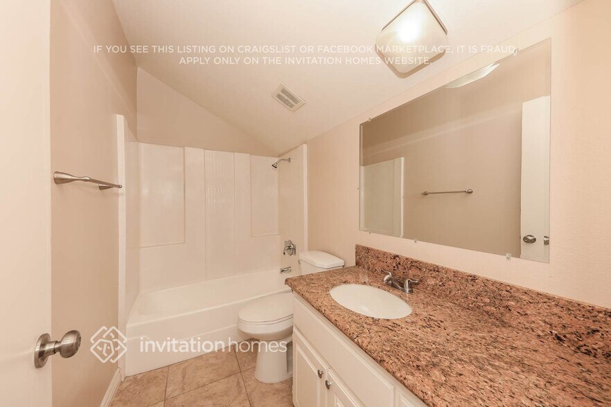 Building Photo - 1462 Hermosa Dr