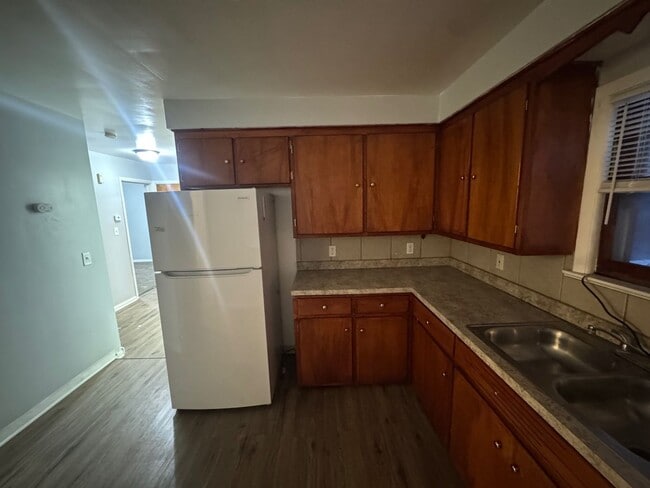 Building Photo - This Charming 3BR Single Family Home!