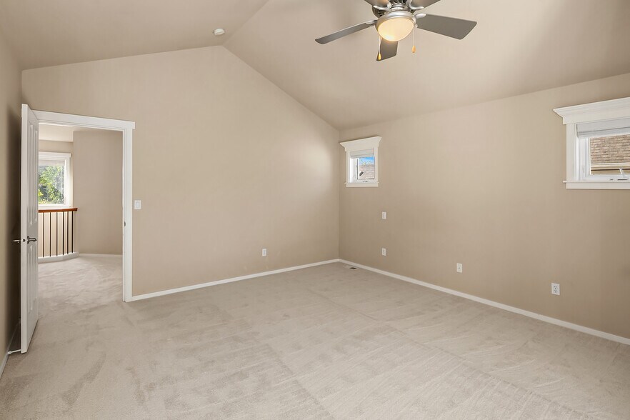 Building Photo - 3479 NE Monterey Ln