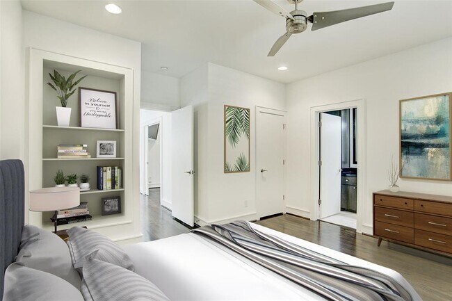 Building Photo - 814a Olive St
