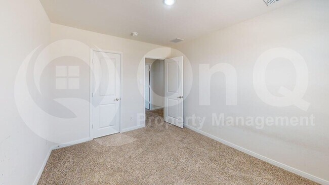 Building Photo - 1400 Colonial Bluff Ln