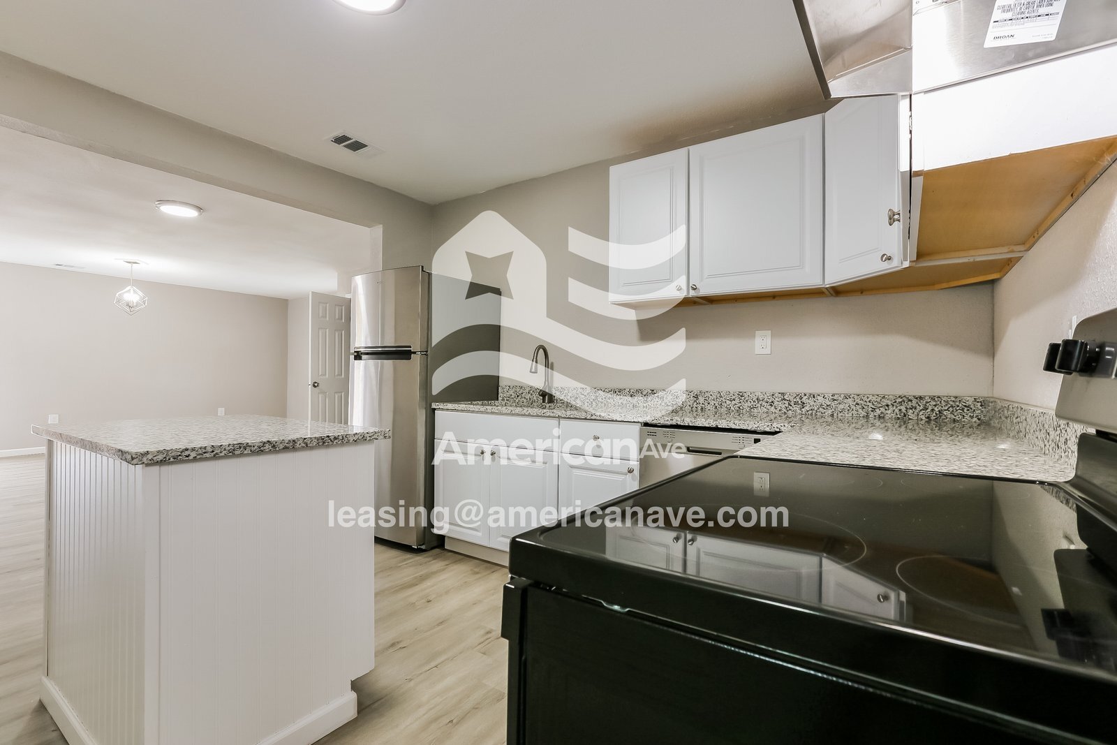 Building Photo - 1413 S Bailey St