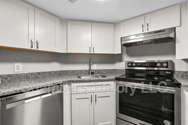 Building Photo - 1438 Meridian Pl NW