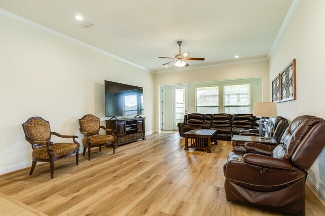 Building Photo - 2329 Vineyard Terrace Ln