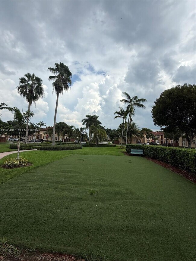 Building Photo - 3390 NE 13th Cir Dr