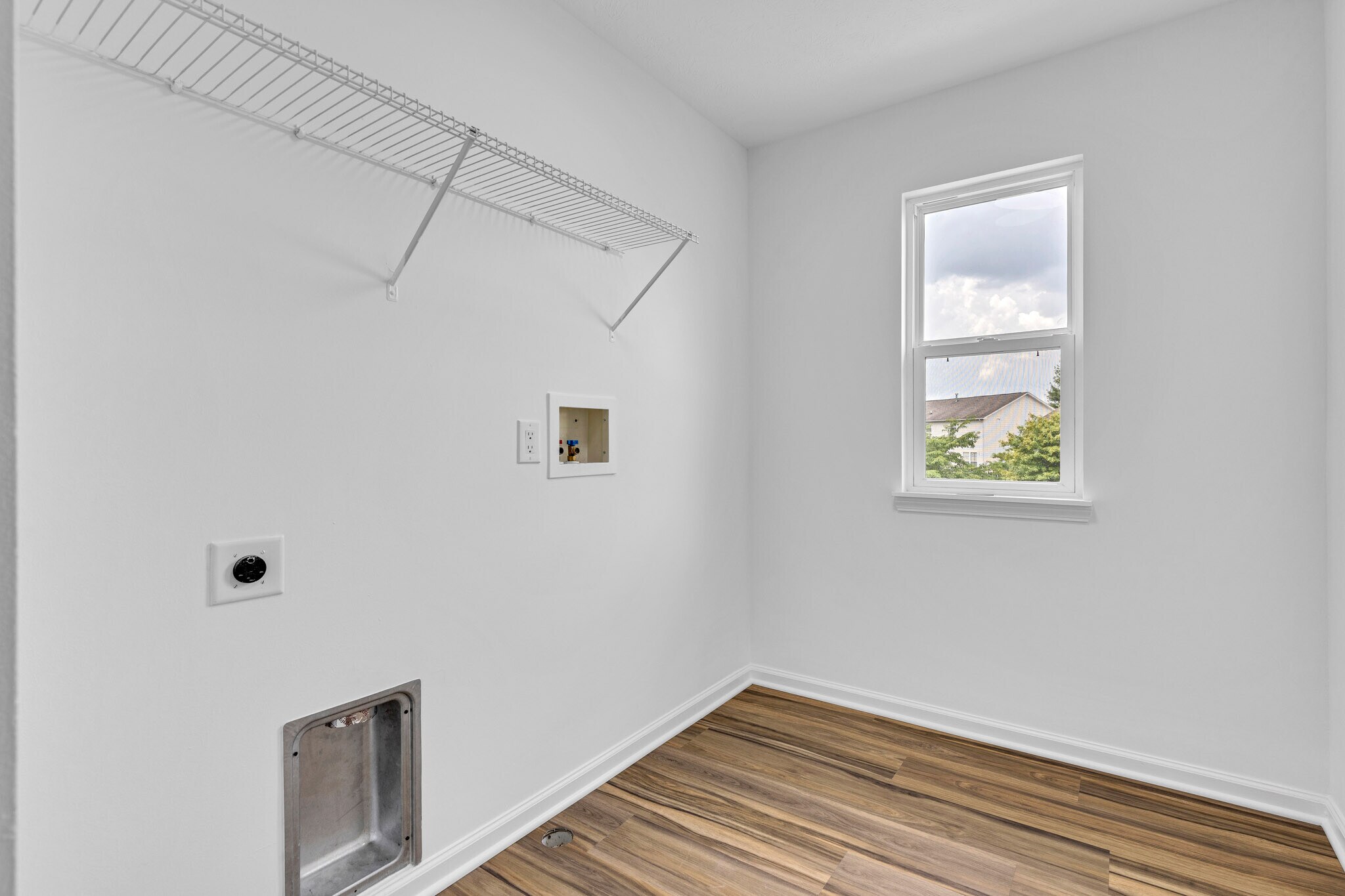 Building Photo - 9724 Brooks Dr