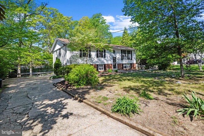 Building Photo - 328 Edgemere Dr