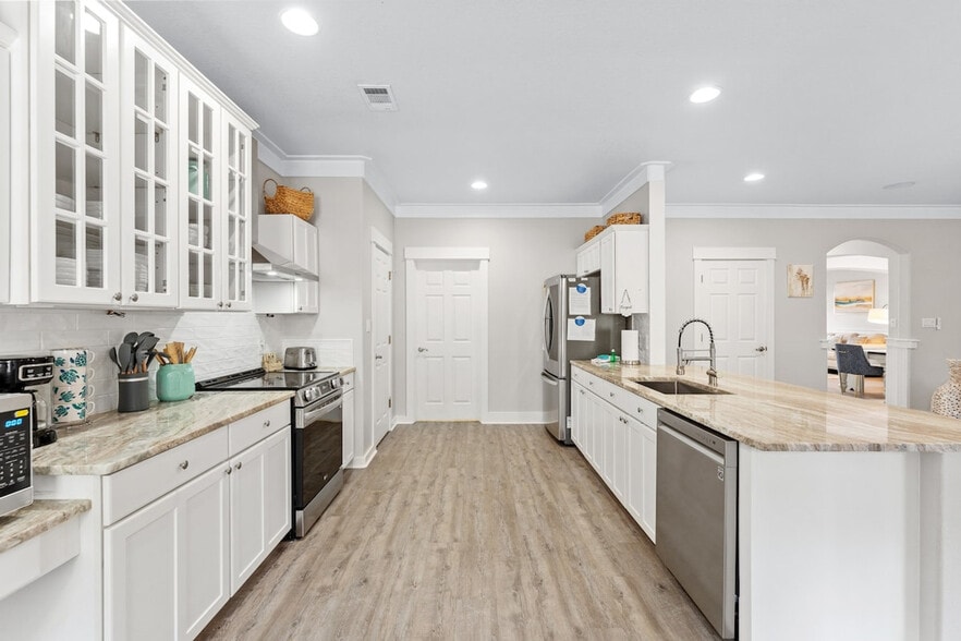 Building Photo - 91 St Simon Cir