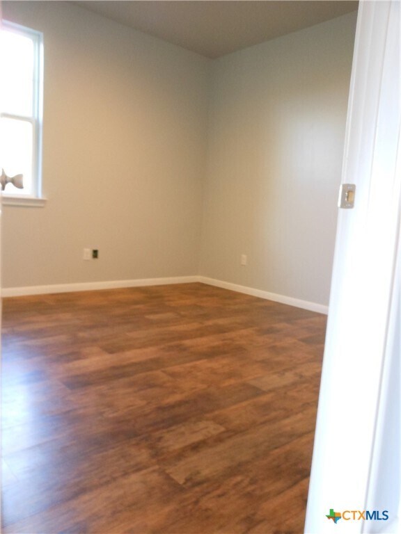 Building Photo - 355 Hampe St