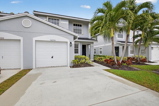 Building Photo - 16206 Sierra Palms Dr